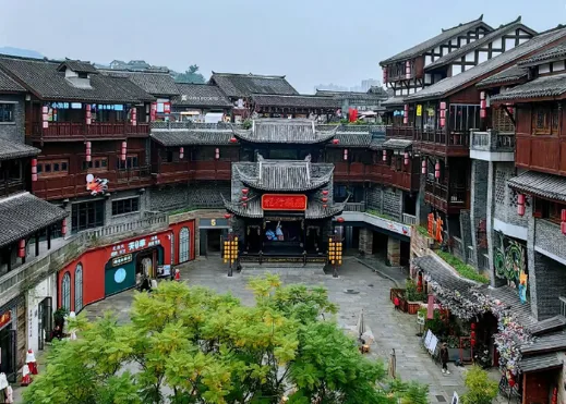 Tour Chengdu – Chongqing – Giant Panda Sanctuary (No Shopping) - DAY 2: CHENGDU – CHONGQING