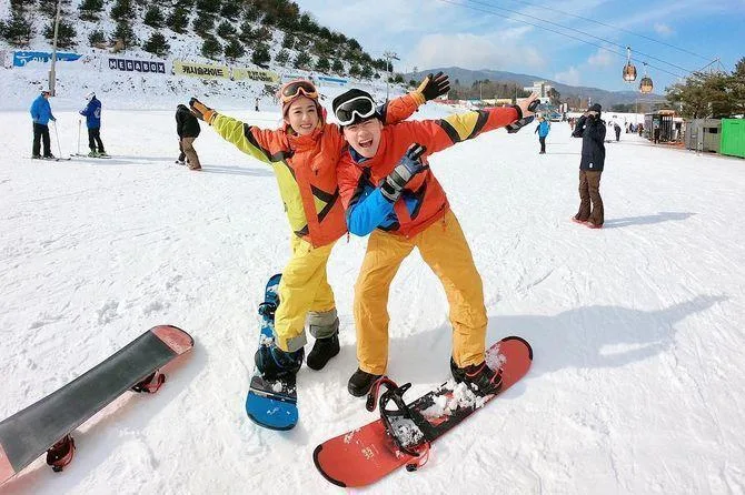 Tour Korea Highlights: Seoul – Skiing – N Seoul Tower – Everland – Hanok Village (5D4N) - DAY 3: SEOUL - EVERLAND