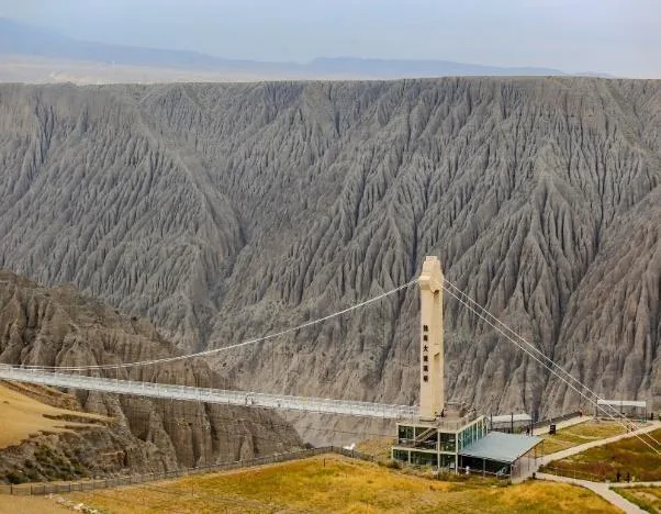 Tour Northern Xinjiang VIP Grand Circuit: Urumqi – Kanas – Hemu – Sayram Lake - DAY 3: URUMQI – ĐỘC SƠN TỬ - JINGHE